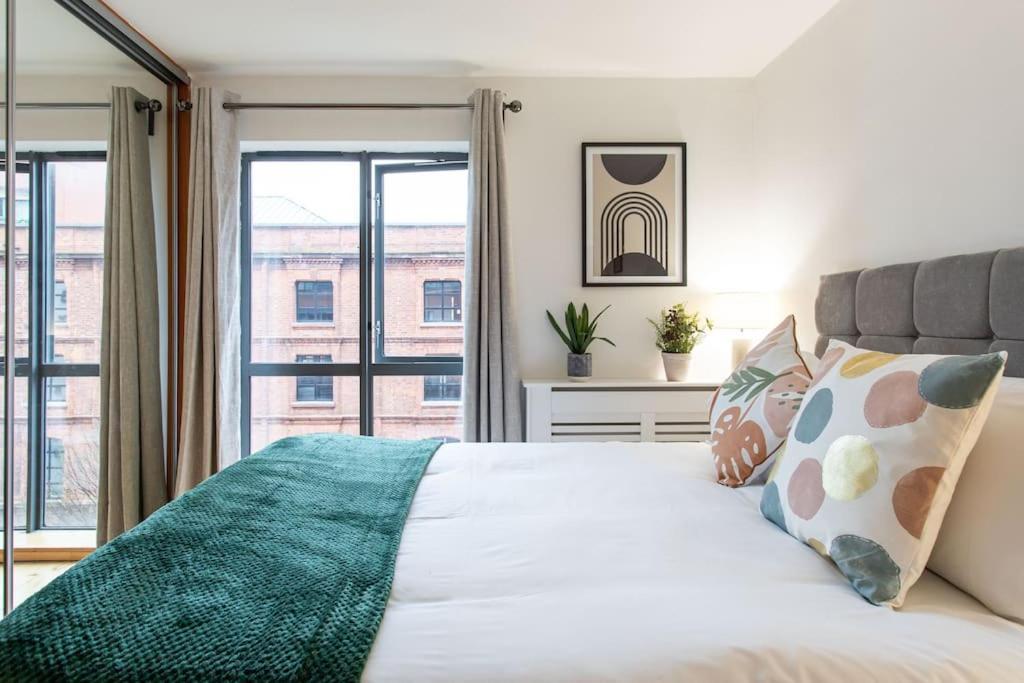 Best City Centre Luxurious Home Free Parking ベルファスト エクステリア 写真