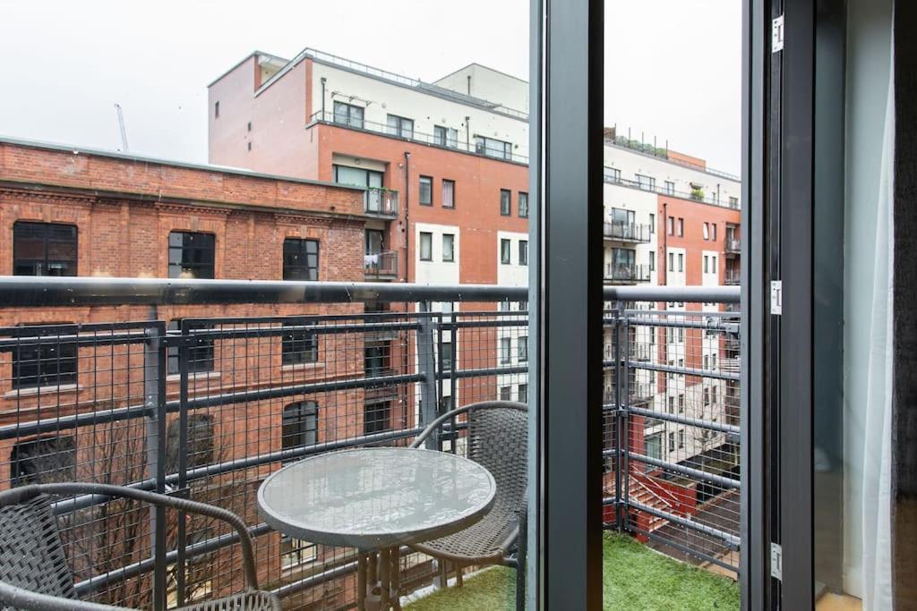 Best City Centre Luxurious Home Free Parking ベルファスト エクステリア 写真