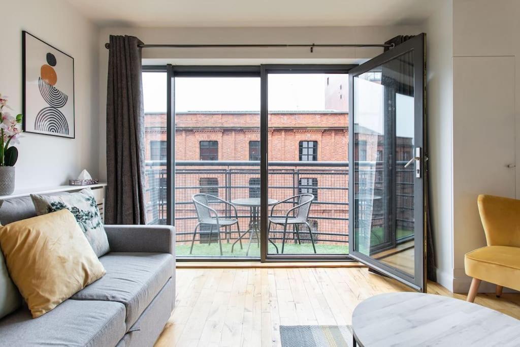 Best City Centre Luxurious Home Free Parking ベルファスト エクステリア 写真