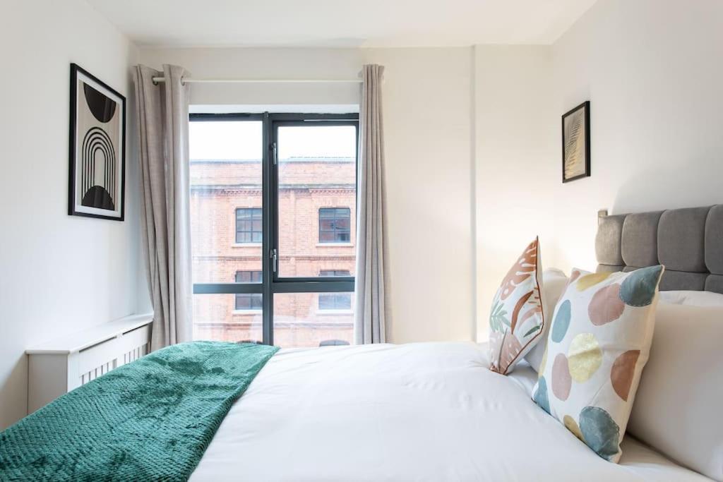 Best City Centre Luxurious Home Free Parking ベルファスト エクステリア 写真